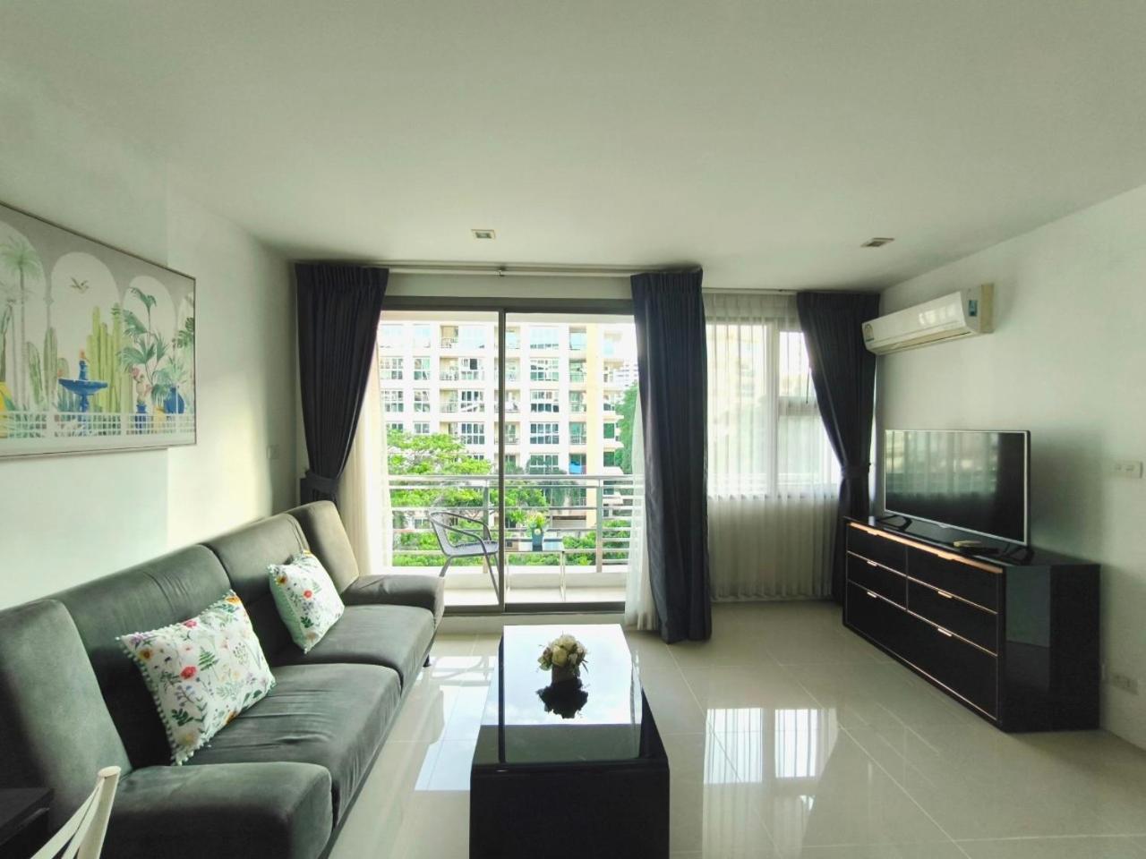 The Urban City Center By Fantasea Beach Pattaya Eksteriør bilde