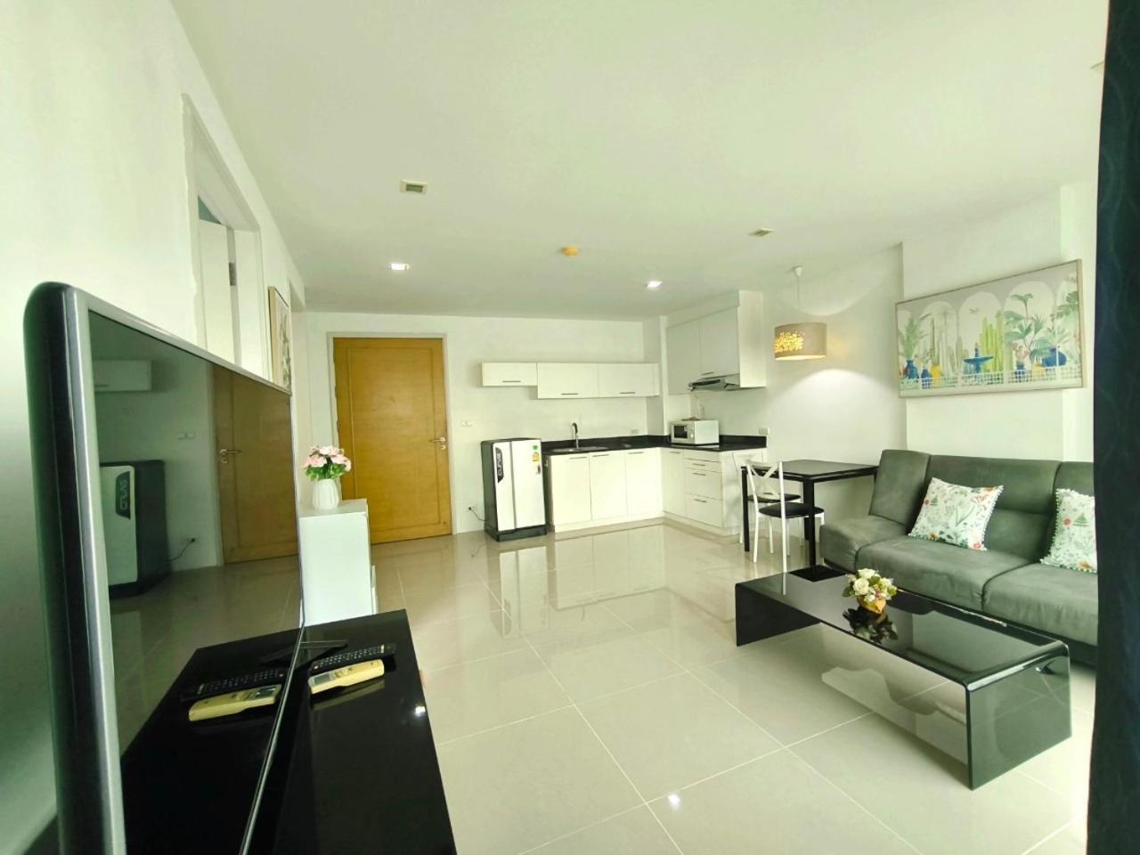The Urban City Center By Fantasea Beach Pattaya Eksteriør bilde