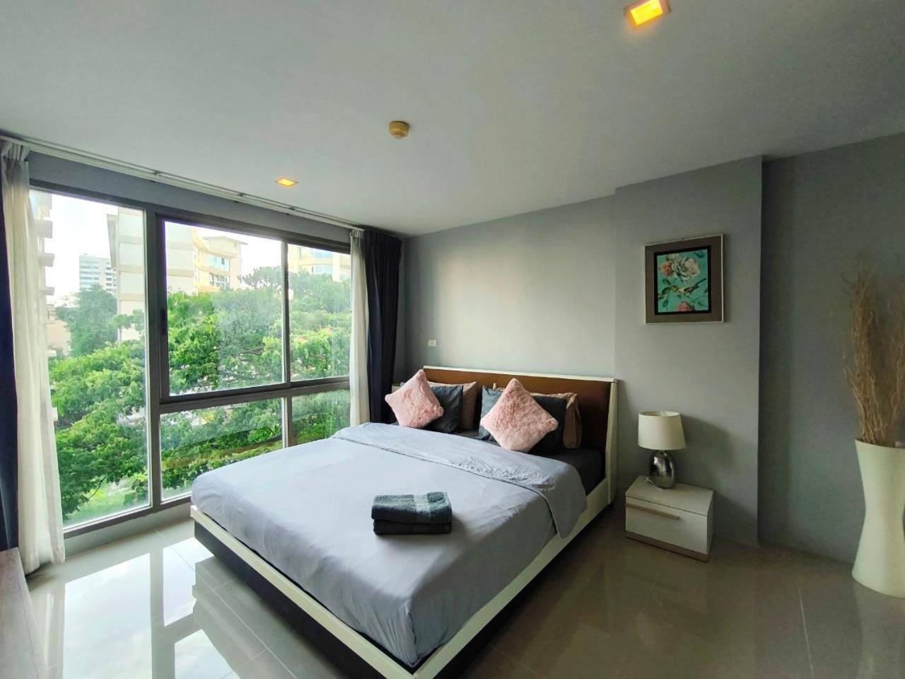 The Urban City Center By Fantasea Beach Pattaya Eksteriør bilde